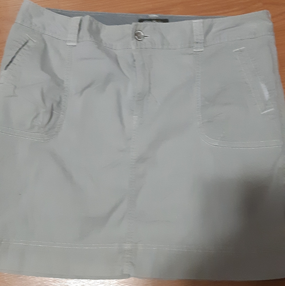 2/25 Lightweight skirt